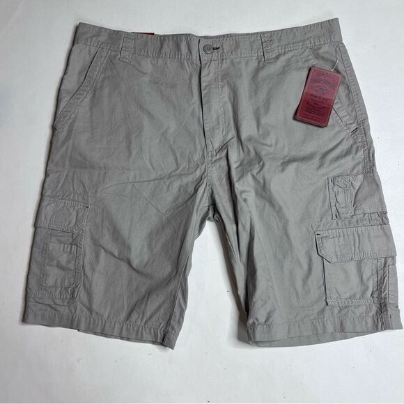 NWT Tan Cargo Supplies Cargo Shorts with Classic Fit and Flat Front - Picture 1 of 4